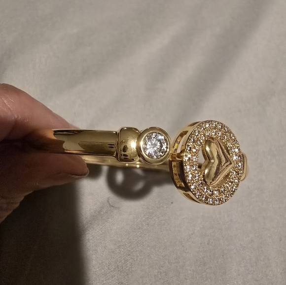 18kgp Dubai Jewelery - Gold Heart Bracelet with Crystal Accents (Adjustable) - Picture 3 of 9